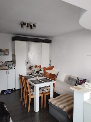 Vand apartament o camera - imagine 4