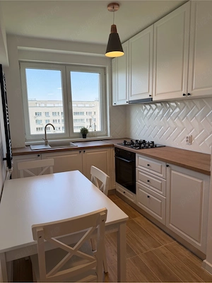 Vand Apartament 2 camere, 5 minute de metru Dristor, 10 10 fara risc seismic, renovat complet