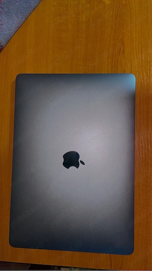 Macbook Air M1, pret negociabil