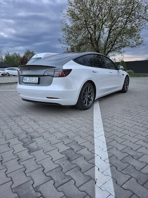 tesla model 3sr+ - imagine 8