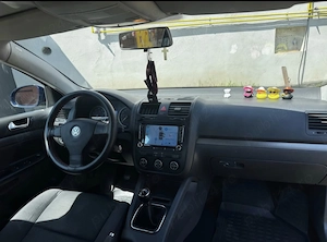 Volkswagen Jetta - imagine 2
