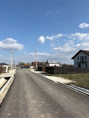 DOAR 1 PARCELA RAMASA! Teren intravilan, 686 mp, Botorogi, la 2 km de limita Tg JIu - imagine 8