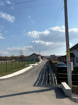 DOAR 1 PARCELA RAMASA! Teren intravilan, 686 mp, Botorogi, la 2 km de limita Tg JIu - imagine 5
