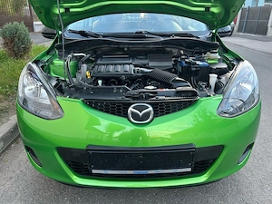 Mazda 2 1.3 Benzina 75 Cp an 2010  - imagine 10