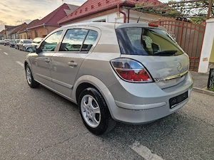 Opel Astra H 1,6i  Automat Easytronic  - imagine 3