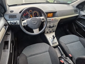 Opel Astra H 1,6i  Automat Easytronic 