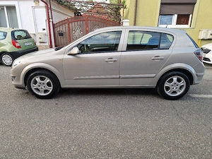 Opel Astra H 1,6i  Automat Easytronic  - imagine 2