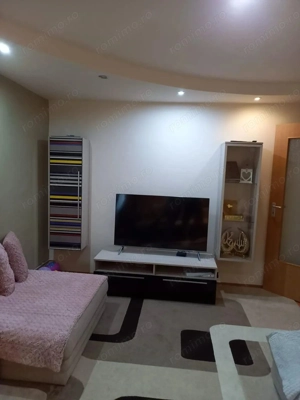 Apartament 3 Camere, Zona Aradului, Mobilat si Utilat Complet, 2 Bai, 3 Balcoane - imagine 3
