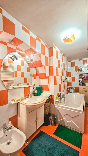 Apartament de vânzare cu posibilitate comercială schimb cu casă plus diferența  - imagine 5