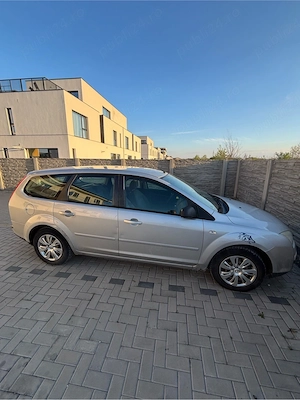Ford Focus 1.6 Benzina  - imagine 7