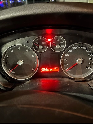 Ford Focus 1.6 Benzina  - imagine 2