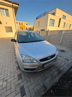 Ford Focus 1.6 Benzina  - imagine 8