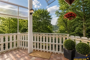 Vila traditionala, cu domeniu de 5.025 mp, pe aripa Cetatii Medievale Brasov - imagine 11