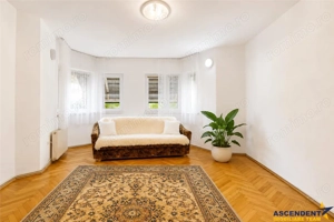 Vila traditionala, cu domeniu de 5.025 mp, pe aripa Cetatii Medievale Brasov - imagine 9