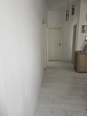 Vând apartament 3 camere  - imagine 4
