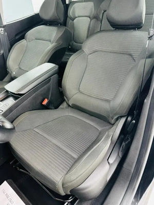 RENAULT GRAND SCENIC - imagine 19