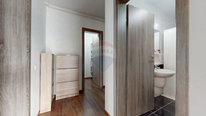 Apartament cu 2 camere de închiriat în zona Tractorul - imagine 9