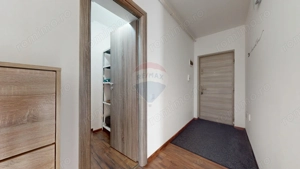 Apartament cu 2 camere de închiriat în zona Tractorul - imagine 17
