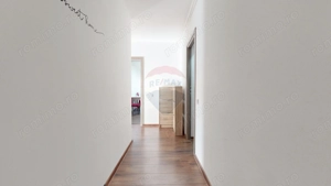 Apartament cu 2 camere de închiriat în zona Tractorul - imagine 2