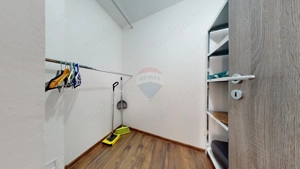 Apartament cu 2 camere de închiriat în zona Tractorul - imagine 19
