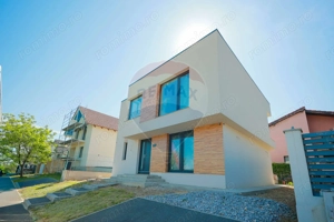 Casă / Vilă cu 5 camere de vânzare în zona Calea Clujului
