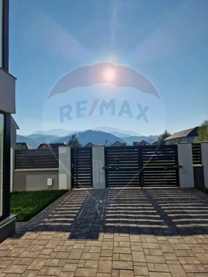 Vila premium de închiriat în Râșnov - imagine 6