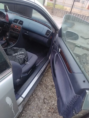 Dezmembrez mercedes clk w208  - imagine 8