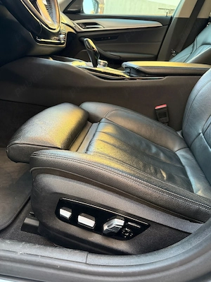BMV 520 D, 2018, Piele, Pachet M, jante 20 !!! - imagine 10