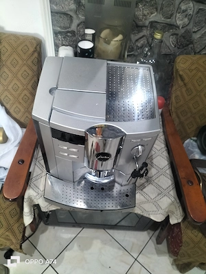 Mașina de cafea Jura