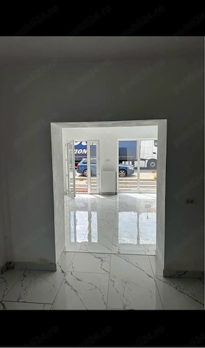 Inchiriez spatiu comercial birou