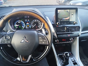 Mitsubishi Eclipse Cross   Plug-in-Hybrid   2  km   4x4   automat - imagine 7