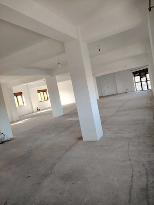 Închiriez spațiu comercial în Roșiori de Vede, județul Teleorman  - imagine 3