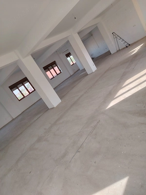 Închiriez spațiu comercial în Roșiori de Vede, județul Teleorman  - imagine 5