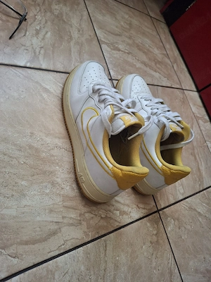 vand NIKE AIR Force One