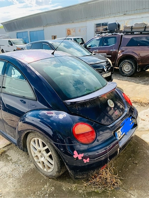 VW New Beetle 2001   Benzină 2.0, Trapă electrică - imagine 3