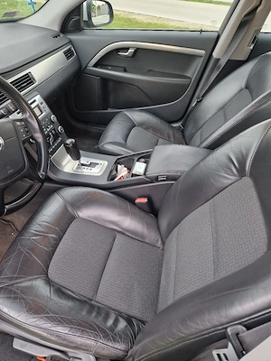 Volvo V70 D3   2011, automat, motor 2.0 diesel 5 cilindri - imagine 8