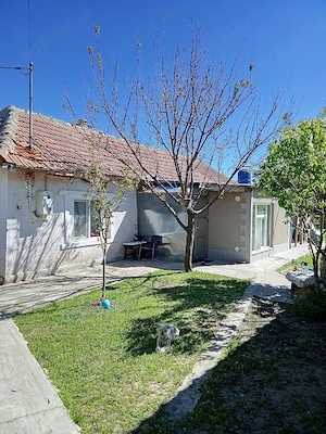 casa de vânzare in Moșneni, com.23 August 