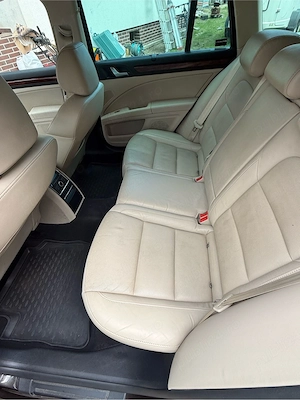Skoda Superb  - imagine 2
