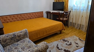 Apartament 2 camere PARTER   CENTRAL   mobilat complet   ideal locuit birou   Str. Întâi Mai - imagine 3