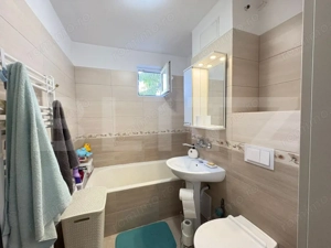 Apartament 3 camere decomandate, 66.10 mp, zona Lipovei  - imagine 8