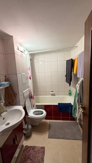 Vând apartament cu 3 camere in Baia Sprie - imagine 9