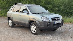 Hyundai Tucson 2.0 CRDi 4WD 113CP an 2005   AC funcțional, anvelope iarnă noi, parbriz nou