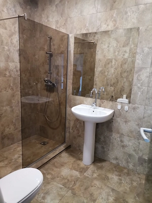 Vând spatiu comercial ,str Oașului 86-90 - imagine 5