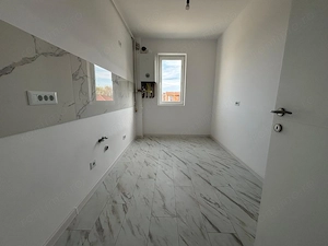 Disponibil Imediat. Decomandat. Bucatarie inchisa. Balcon. - imagine 3