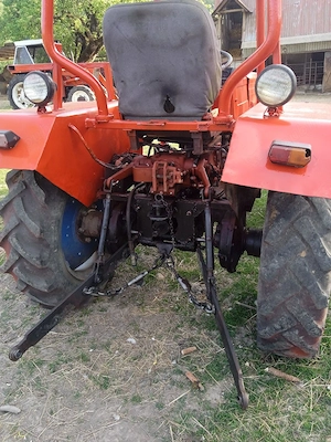 Vând tractor 445 - imagine 2