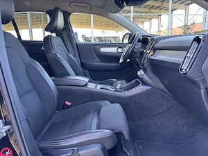 Volvo xc40 d4 190cp 4x4 - imagine 8