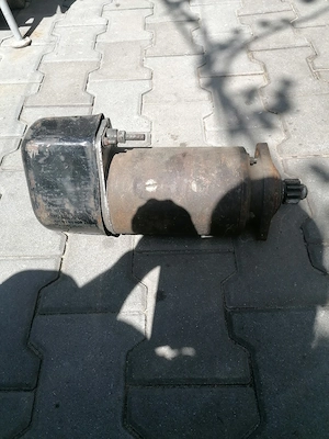 Vând electromotor 