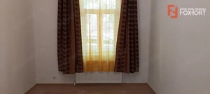 Apartament cu 2 camere la curte comuna + teren - zona Arad - imagine 3