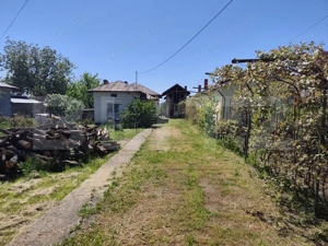 Casă în Găești, 3 dormitoare, teren 2000 mp 62000Euro - imagine 3