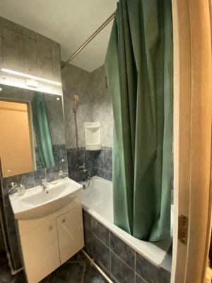 Apartament decomandat, 54 mp, zona Zentrala - imagine 4